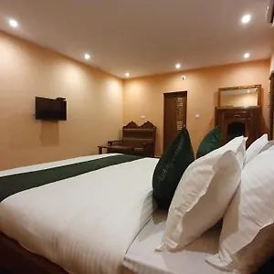Elephant Valley Resort Pulpally